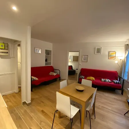 Apartment Sacre Coeur Montmartre Et Tour Eiffel, 8 People, Paris